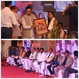 बाराबंकी1दिसम्बर24*स्थानीय कवि सम्मेलन में क्षेत्र वासियों ने किया कविताओं का रसपान