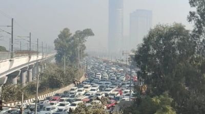 लखनऊ2दिसम्बर24*यूपी से किसानों का दिल्ली मार्च, बॉर्डर पर 3KM जाम: 5 हजार किसान संसद का घेराव करेंगे;