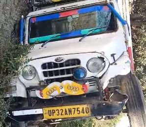 रायबरेली4दिसम्बर24*पिकअप व मोटरसाइकिल की जोरदार भिड़ंत में एक 18 वर्षीय युवक की मौत