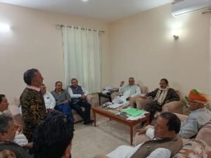 नई दिल्ली05दिसम्बर24*एसोसिएशन के अध्यक्ष रविन्द्र गुप्ता के नेतृत्व में सांसद रमाशंकर राजभर से भेंट की।