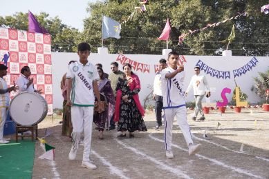 अयोध्या06दिसम्बर24*सिटी पब्लिक स्कूल के वार्षीकोत्सव मे नन्हे मुन्ने बच्चों ने किया मन्त्रमुग्ध