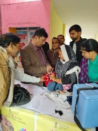 रायबरेली08दिसम्बर24*सीएचसी में पिलाई गई 05 साल तक के बच्चों को पोलियो की दवा---- डॉक्टर पी के श्रीवास्तव