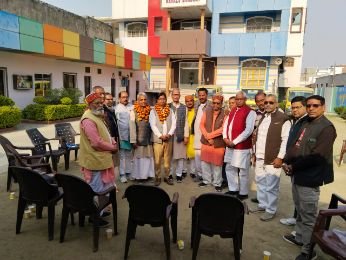 अयोध्या09दिसम्बर24*मकर संक्रांति के दिन ब्राह्मण सम्मेलन को लेकर अखिल भारतीय चाणक्य परिषद ने कसी कमर परिषद कार्यालय पर बैठक संपन्न।*