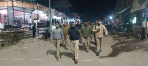 कौशाम्बी15दिसम्बर24*एसओ कोखराज ने पैदल गस्त कर सुरक्षा व्यवस्था का लिया जायजा*