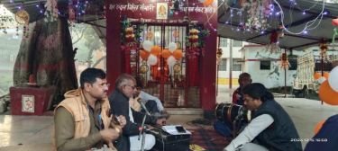 रायबरेली15दिसम्बर24*कोतवाली परिसर में धूमधाम से मनाया गया हनुमान मंदिर स्थापना दिवस