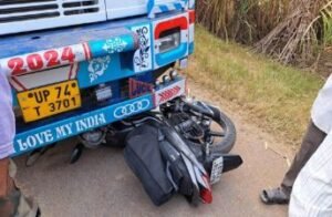 मेरठ23दिसम्बर24*रोड एक्सीडेंट में मां और 8 महीने के बच्चे की मौत...*