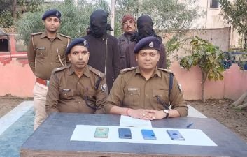 पूर्णिया24 दिसंबर24*मोबाइल छीनने बाले 02 अभियुक्त 02 मोबाइल व मोटरसाइकिल सहित गिरफ्तार।