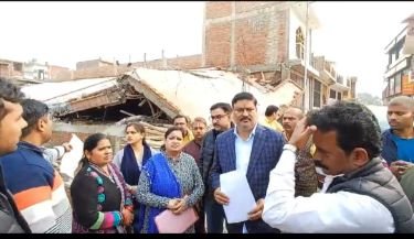 अयोध्या24दिसम्बर24*बिना नोटिस के चला बाबा का बुलडोजर परिवार ने उठाया प्रशासन पर सवाल।