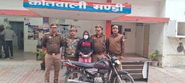 सहारनपुर24दिसम्बर24*20,000 रुपये का इनामी अपराधी गिरफ्तार, 300 ग्राम चरस और बाइक बरामद**