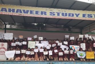 रायबरेली26दिसम्बर24*कस्बे के हैदरगढ़ रोड पर स्थित महावीर स्टडी इस्टेट स्कूल में उत्साह पूर्वक मनाया गया वीर बाल दिवस