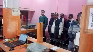 कौशांबी26दिसम्बर24*फार्मर रजिस्ट्री योजनान्तर्गत किसानों के ऑनलाइन पंजीकरण से सम्बन्धित सीएससी जनसेवा केन्द्रों का डीएम ने निरीक्षण* कौशांबी26दिसम्बर24*फार्मर रजिस्ट्री योजनान्तर्गत किसानों के ऑनलाइन पंजीकरण से सम्बन्धित सीएससी जनसेवा केन्द्रों का डीएम ने निरीक्षण*