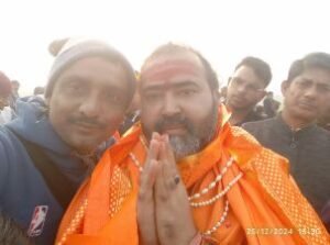 कानपुर नगर25दिसम्बर24*1100 मीटर चुनरी साड़ी से अभिषेक किया सिद्ध नाथ घाट पर*