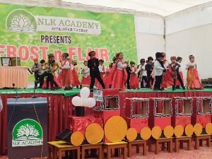 कानपुर नगर25दिसम्बर24*Frost n Flair कार्यक्रम का आयोजन किया गया