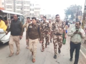 मथुरा 28 दिसंबर 2024**रमणरेती क्षेत्र* में सुरक्षा व्यवस्था/यातायात व्यवस्था को सुदृढ़ करने हेतु निरीक्षण/पैदल गश्त किया गया