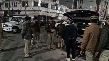 कानपुर28दिसम्बर24*आगामी नववर्ष के दृष्टिगत पश्चिम जोन के मुख्य रास्तों/चौराहों पर की गयी चेकिंग।* कानपुर28दिसम्बर24*आगामी नववर्ष के दृष्टिगत पश्चिम जोन के मुख्य रास्तों/चौराहों पर की गयी चेकिंग।*