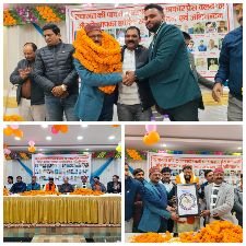 वाराणसी31दिसम्बर24*पीपीसी की ओर से आयोजित वार्षिक सम्मान समारोह मैं सैकड़ो पत्रकारों ने लिया हिस्सा