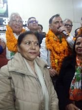 हल्द्वानी30दिसम्बर24*कांग्रेस मेयरप्रत्याशी ने अपार जनसमूह के साथ शक्ति प्रदर्शन करते हुए नामांकन दाखिल किया