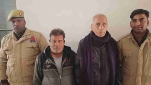 मथुरा 24 दिसंबर 2024*थाना वृन्दावन पुलिस द्वारा दो वारण्टी अभियुक्तगण को किया गिरफ्तार ।*