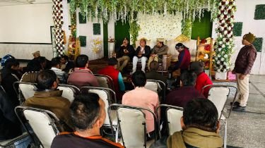 कौशांबी02जनवरी25*महाकुंभ मेला को लेकर व्यापार मंडल जिला अध्यक्ष के साथ चायल क्षेत्राधिकारी ने की बैठक*