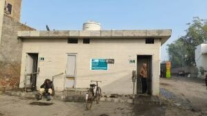 पंजाब03जनवरी25*अढ़ाई माह बाद शुरू हुआ मलोट चौक पर बना बाथरूम