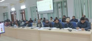 कौशांबी02जनवरी25*विद्यालयों में मरम्म्त कार्यों को 14 जनवरी तक पूर्ण करानें के डीएम ने दिए निर्देश*