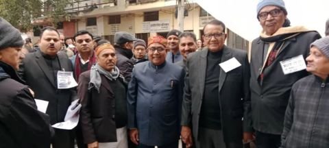 मुजफ्फरनगर07जनवरी25*BAR ELECTION-मंगलवार को कोल्ड डे पर कचहरी में दिखी चुनावी गरमाहट