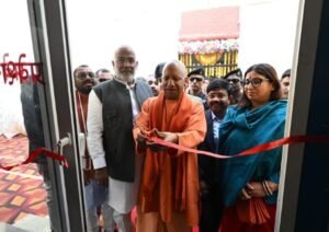 इलाहाबाद10जनवरी25*मुख्यमंत्री ने एसआरएन में नन्दी सेवा संस्थान द्वारा स्थापित "मां की रसोई" का किया उद्घाटन*