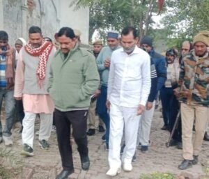 ब्रेकिंग न्यूज़ दिबियापुर औरैया16जनवरी25*जिलाधिकारी औरैया का भगवान दत्तात्रेय मंदिर हरतौली सूखमपुर का औचक निरीक्षण*