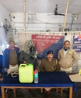 पूर्णिया बिहार 24 जनवरी25* टीकापट्टी थाना के द्वारा गुप्त पर 13 लीटर देशी शराब के साथ एक अभियुक्त गिरफ्तार।