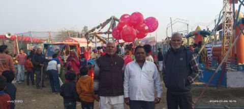 रायबरेली26जनवरी25*कोटवा मदनिया कैलाश पुर के तीन दिवसीय मेले में श्रद्धालुओं की उमड़ी भीड़