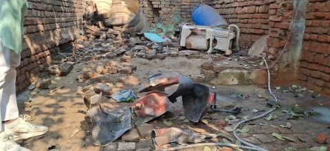 सहारनपुर27जनवरी25*गैस सिलेंडर फटने जोरदार धमाका, सामान जलकर हुआ खाक*