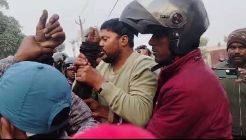 पूर्णिया बिहार29जनवरी25* सड़क हादसा में मोटर साइकिल सवार की हालत नाजुक जब के दो व्यक्ति घायल