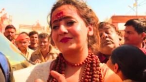 प्रयागराज29जनवरी25*महाकुंभ में साध्वी बनने पहुंची एक और खूबसूरत लड़की वायरल, जानें कौन हैं डिजा शर्मा*