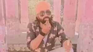 रतलाम31जनवरी25*Ratlam में शिवलिंग पर पैर रखकर रील बनाने पर फूटा लोगों का गुस्सा,