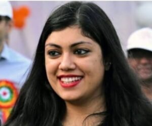 दिल्ली22फरवरी25*DM बेटी से मिलने जा रहे है CEO पापा*