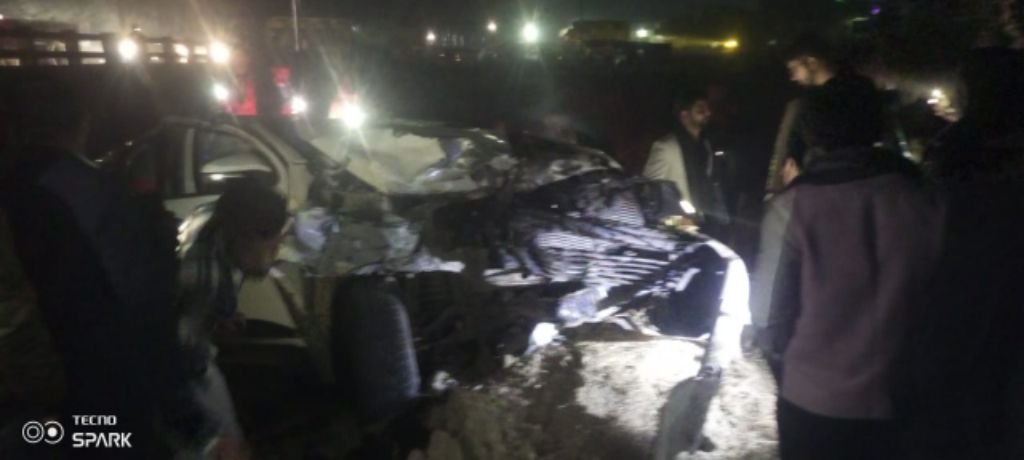 हरदोई04फरवरी25*भैंसटा नदी में गिरी फॉर्च्यूनर के उड़े परखच्चे, तीन गंभीर घायल