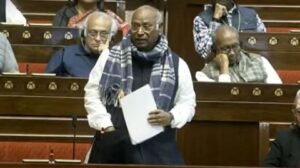 दिल्ली03फरवरी25*तेरे बाप का..', राज्यसभा में बीजेपी सांसद पर गुस्सा गए मल्लिकार्जुन खरगे, मचा हंगामा