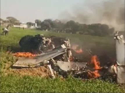 शिवपुरी06फरवरी25*एयरफोर्स का फाइटर प्लेन क्रैश, खेत में गिरते ही आग:*