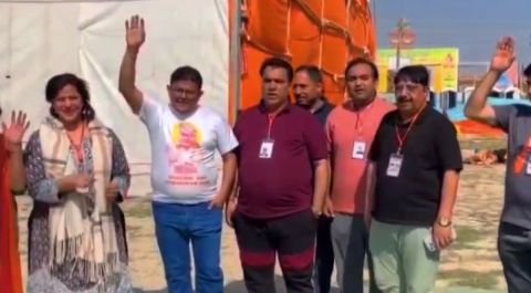 प्रयागराज07फरवरी25*सनातन आस्था की पुकार सुन पाकिस्तान से महाकुम्भ में शामिल होने आये हिंदू परिवार* प्रयागराज07फरवरी25*सनातन आस्था की पुकार सुन पाकिस्तान से महाकुम्भ में शामिल होने आये हिंदू परिवार*