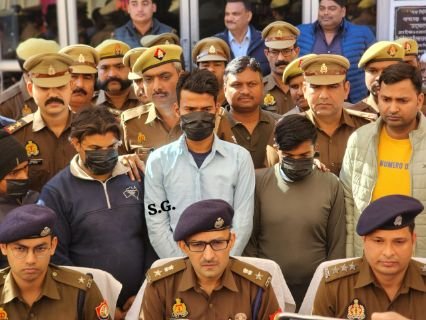 लखनऊ08फरवरी25*क्राइम ब्रांच मडियांव इंस्पेक्टर का गुडवर्क का दौर लगातार जारी।