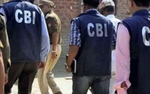 दिल्ली09फरवरी25*CBI ने रक्षा मंत्रालय के ऑडिटर समेत 3 आरोपियों को रिश्वत लेते हुए गिरफ्तार किया