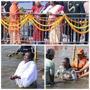 प्रयागराज10फरवरी25*राष्ट्रपति द्रौपदी मुर्मू ने संगम में डुबकी लगाई।