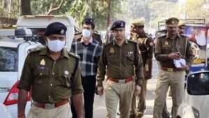 प्रयागराज11फरवरी25 माघी पूर्णिमा स्नान पर्व के दृष्टिगत पुलिस आयुक्त व मण्डलायुक्त ने भ्रमण किया।