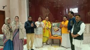 मथुरा12फरवरी25*गरीब लोगों को भोजन एवं दक्षिणा देकर के विदा किया गया।