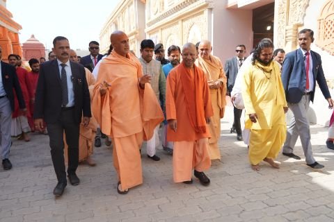 प्रयागराज16फरवरी25*प्रयागराज भर्मण के दौरान योगीजी नें सन्देश देते हुए कहा कि महाकुम्भ आस्था का महापर्व है