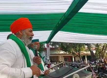 मुजफ्फरनगर17फरवरी25*किसानों को कर्ज नहीं फसल के दाम चाहिएः नरेश टिकैत