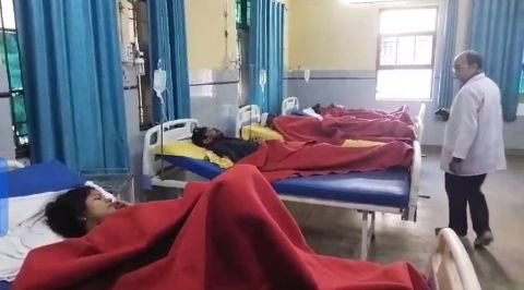 कानपुर देहात19फरवरी25* प्रयागराज कुंभ से लौट रहे श्रद्धालुओं का वाहन दुर्घटनाग्रस्त हो गया।