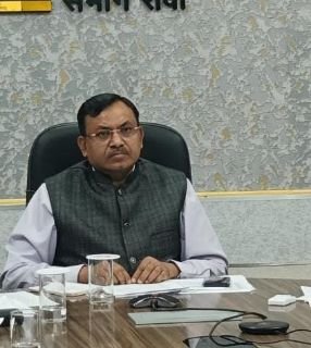 रीवा19फरवरी25*लंबित पेंशन प्रकरण सात दिन में दर्ज नहीं हुए तो रूकेगी अधिकारियों की वेतनवृद्धि - कमिश्नर*