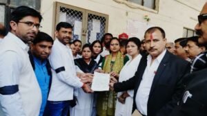 कानपुर नगर21फरवरी25*अधिवक्ता अधिनियम में संशोधन का अधिवक्ताओं ने किया विरोध