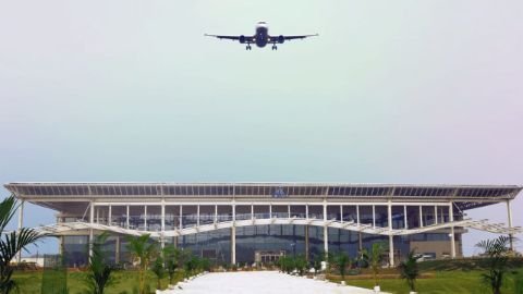 प्रयागराज22फरवरी25*सड़क-रेल के बाद अब हवाई मार्ग भी हुआ जाम, प्रयागराज एयरपोर्ट ने तोड़े सारे र‍िकॉर्ड_*